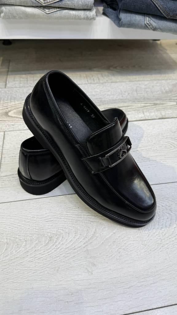 Klassik Qara Loafer/Mokasin