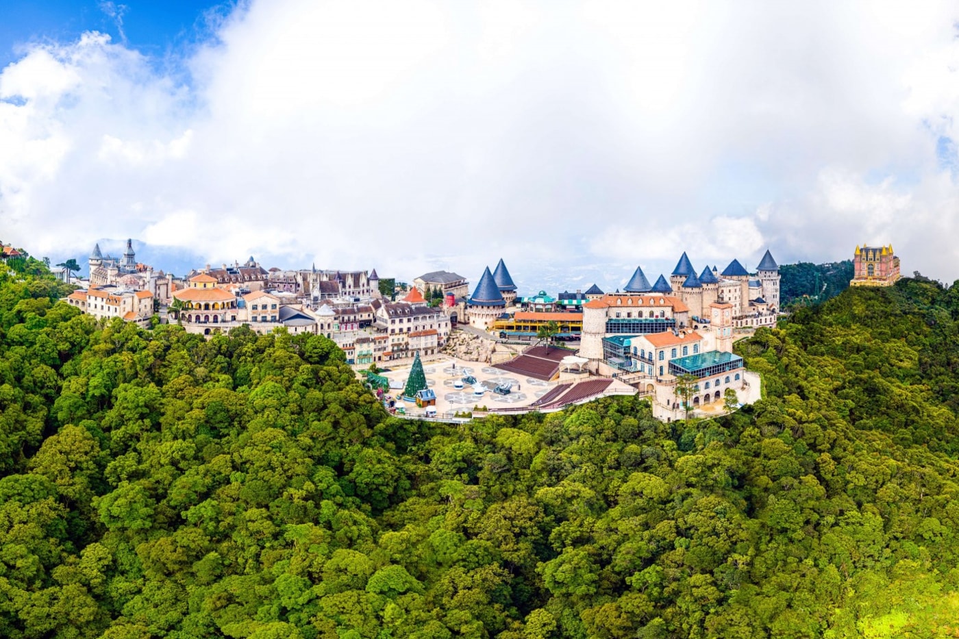 Mercure Danang French Village Bana Hills