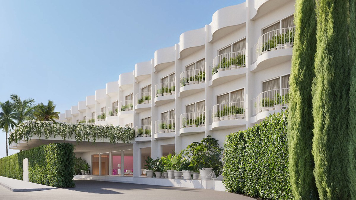 PUBLIC WEST HOLLYWOOD: IAN SCHRAGER REINVENTS THE SUNSET STRIP