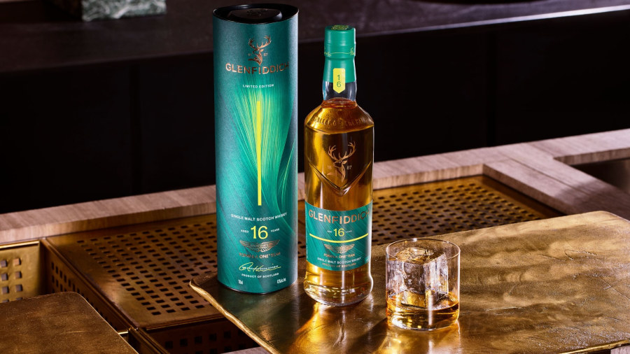 Glenfiddich x Aston Martin F1 whisky served at the Miami Grand Prix tasting event