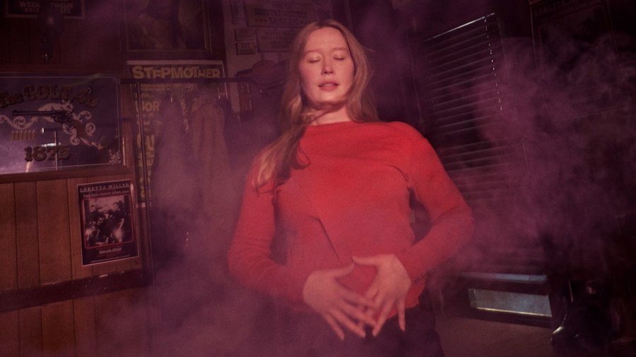 Julia Jacklin portrait press shot for The Gem album review