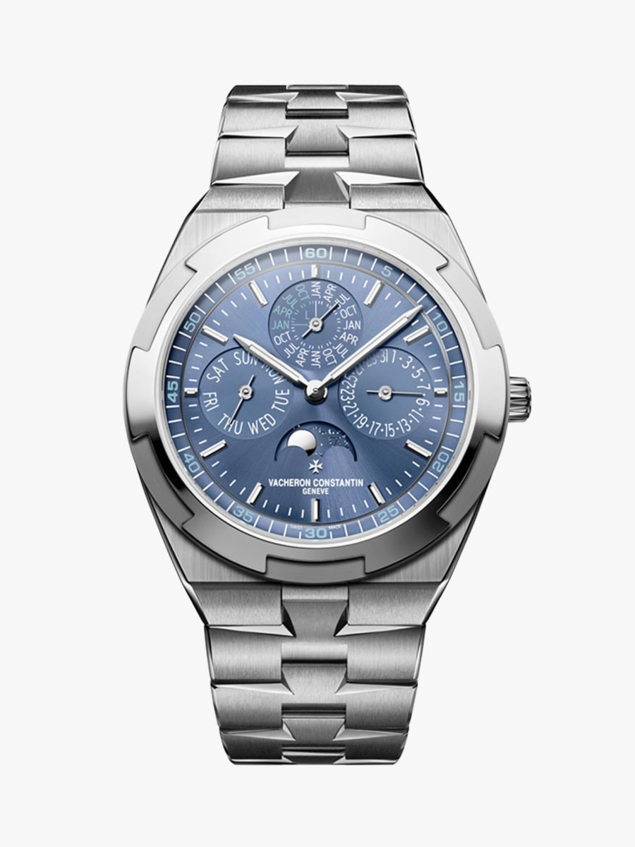 Vacheron Constantin Overseas Perpetual Calendar Ultra-Thin full watch on white gold integrated bracelet