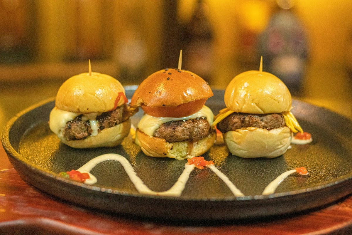 Deluxe GastroPub - Coffee