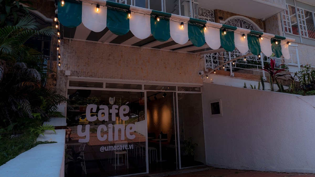 UMA CAFE Y CINE