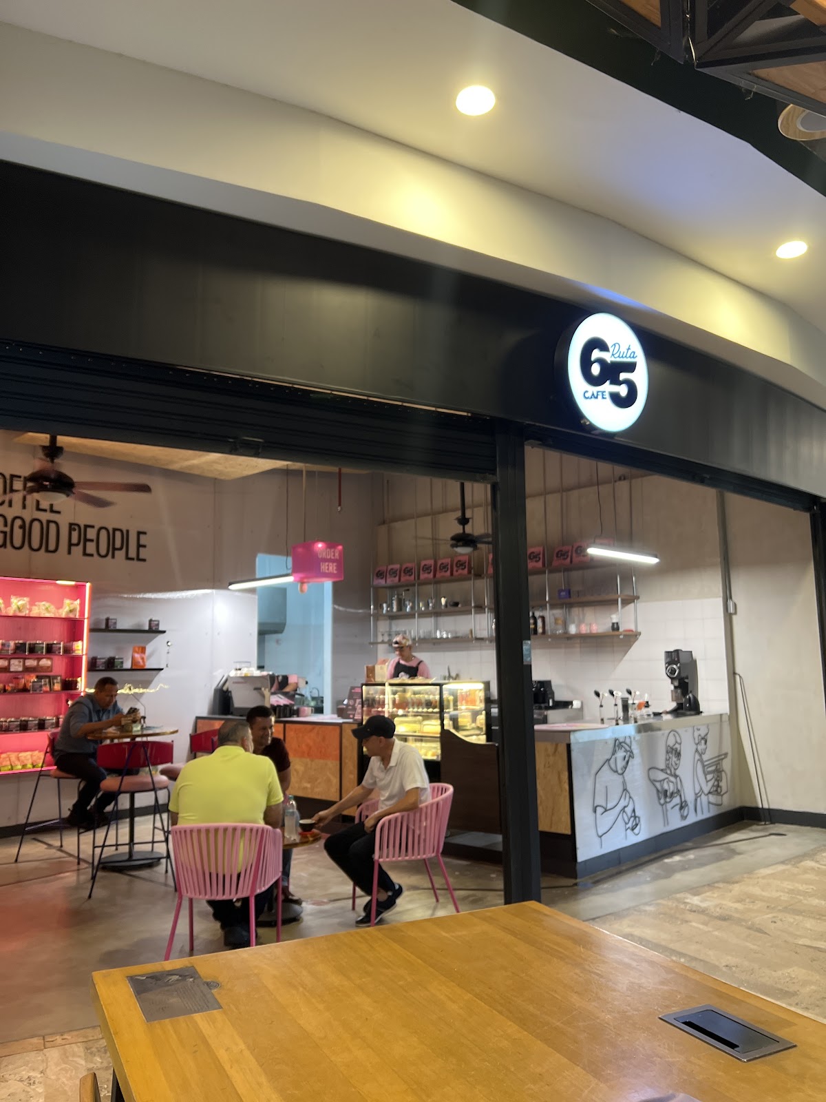 RUTA 65 CAFÉ - El Buque 1