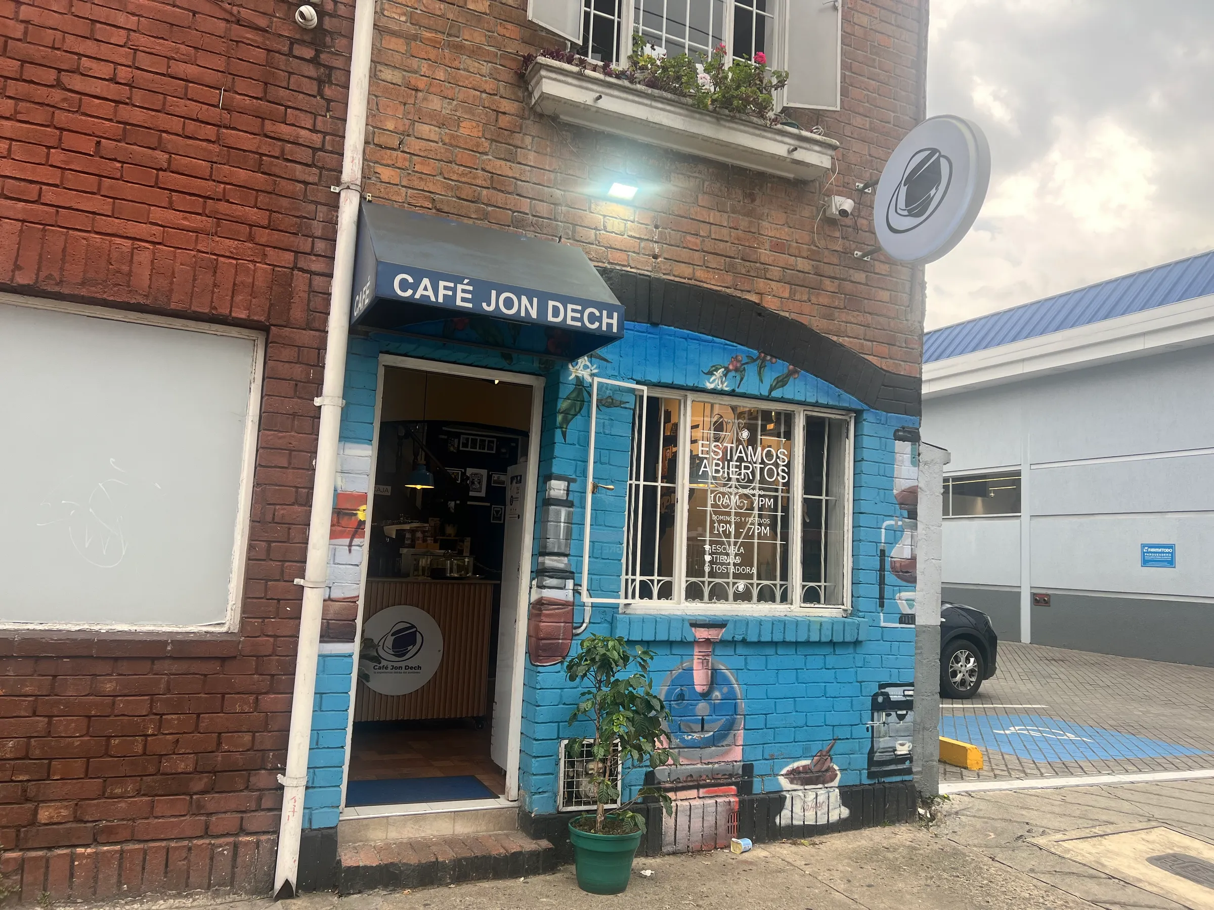 Café Jon Dech