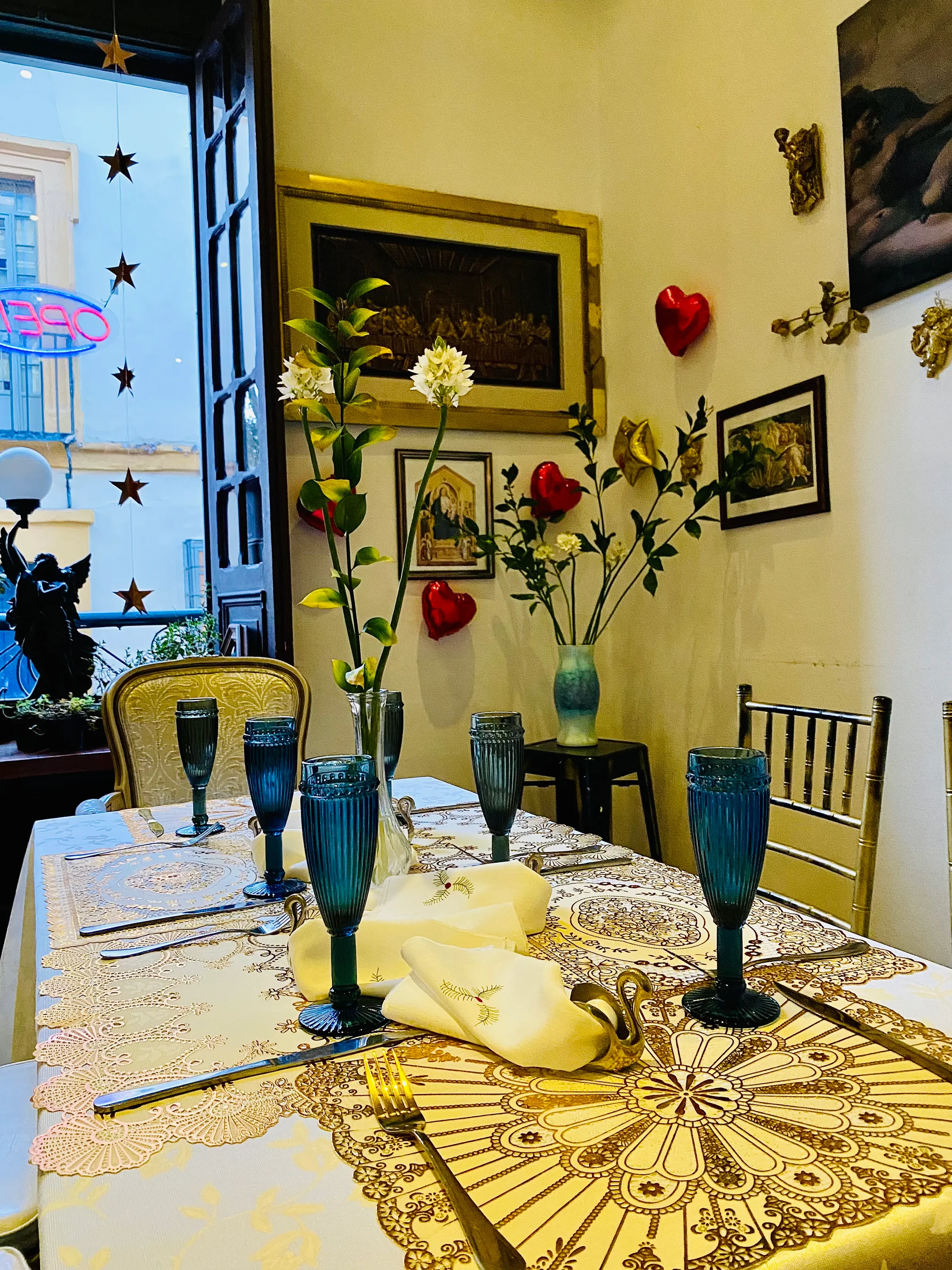 Santos, Brujas y Alquimistas — foto 2