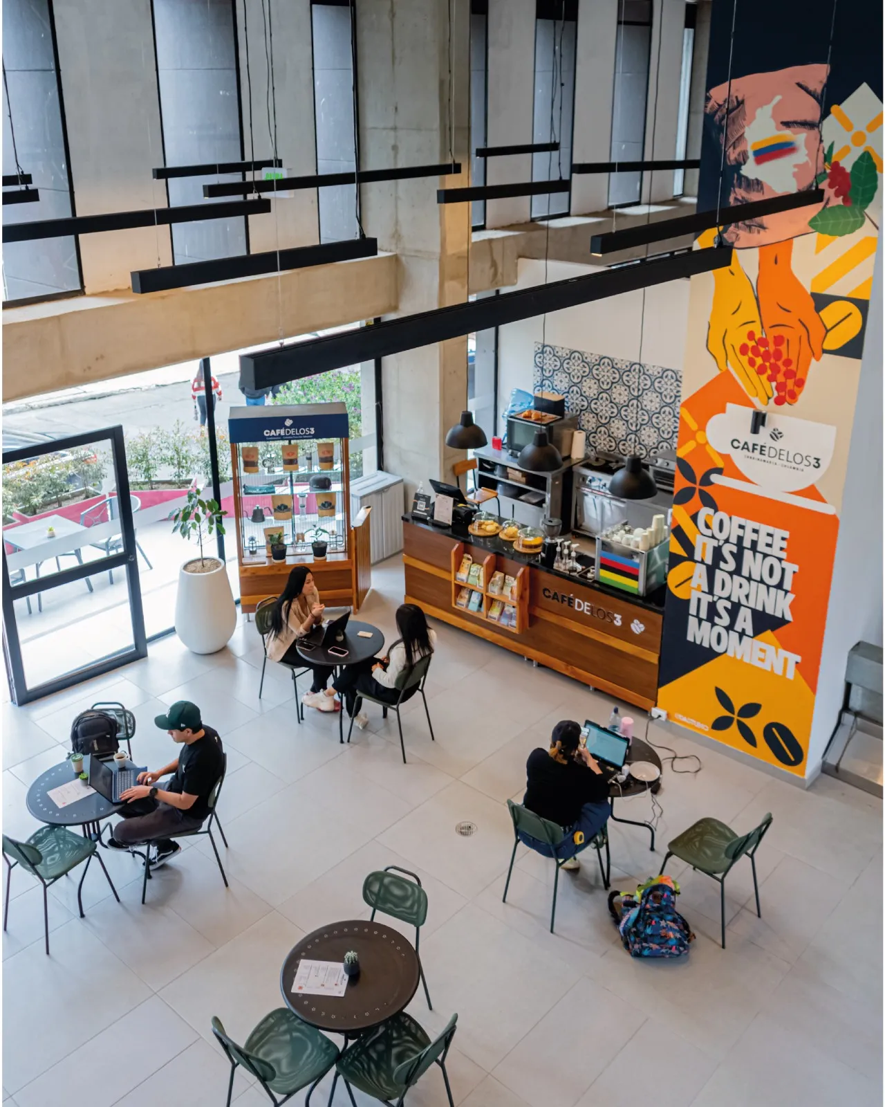 CAFÉ DE LOS 3