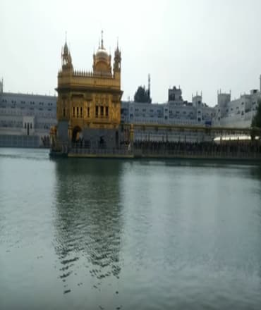 golden temple in amritsar