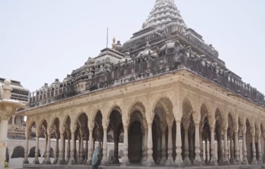 Jodhpur with Udaipur Tour By Tempo Traveller