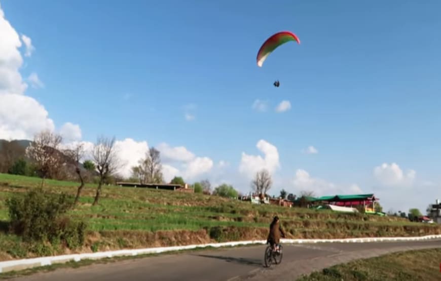 Four Days Delhi to Bir Billing by Tempo Traveller