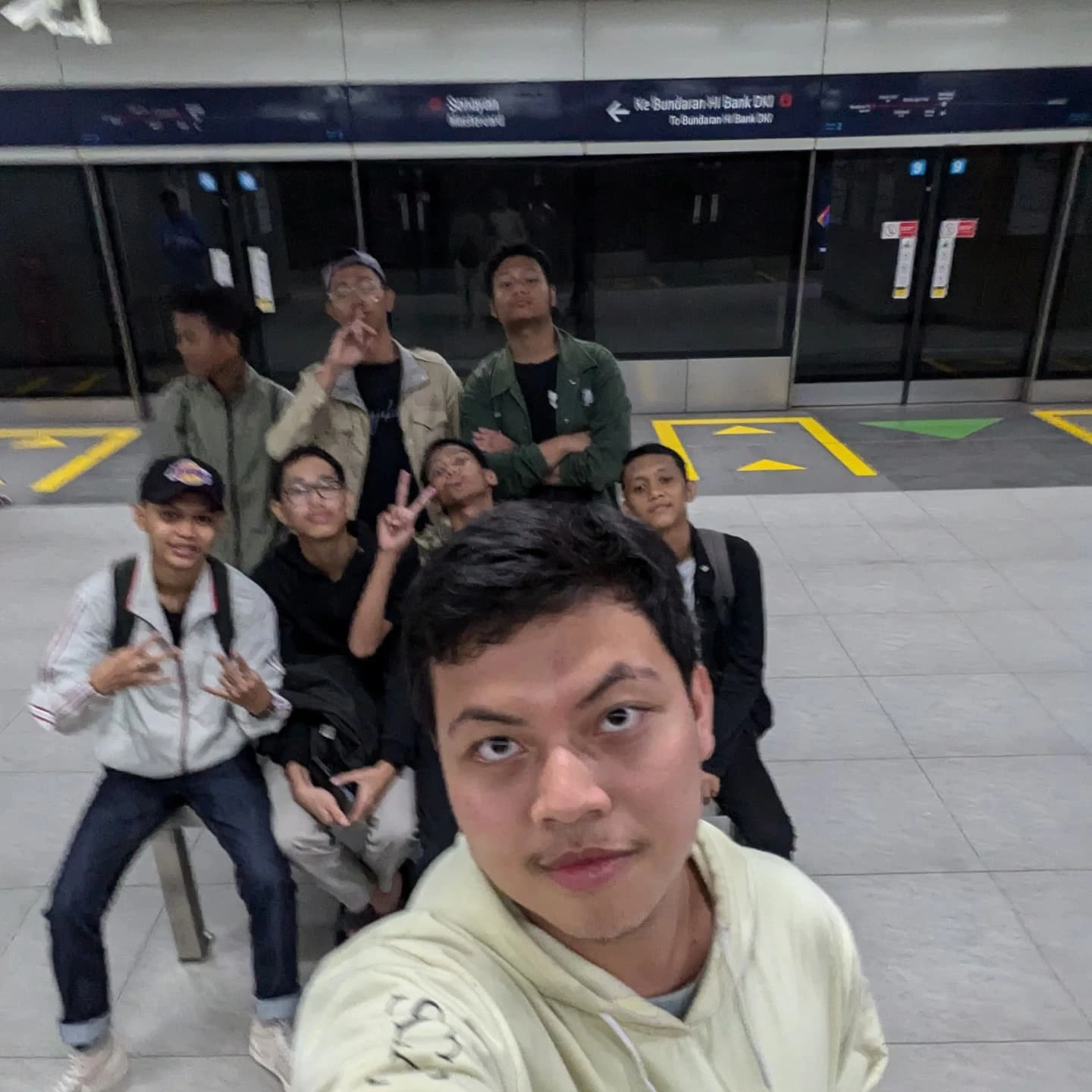 Blok M - 12
