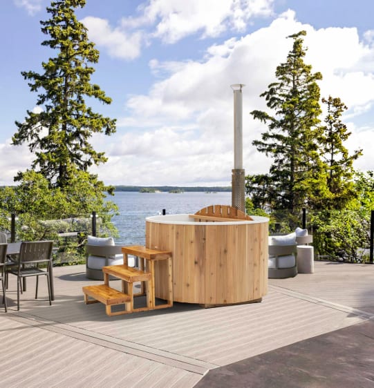 Evolution Cedar Hot Tub