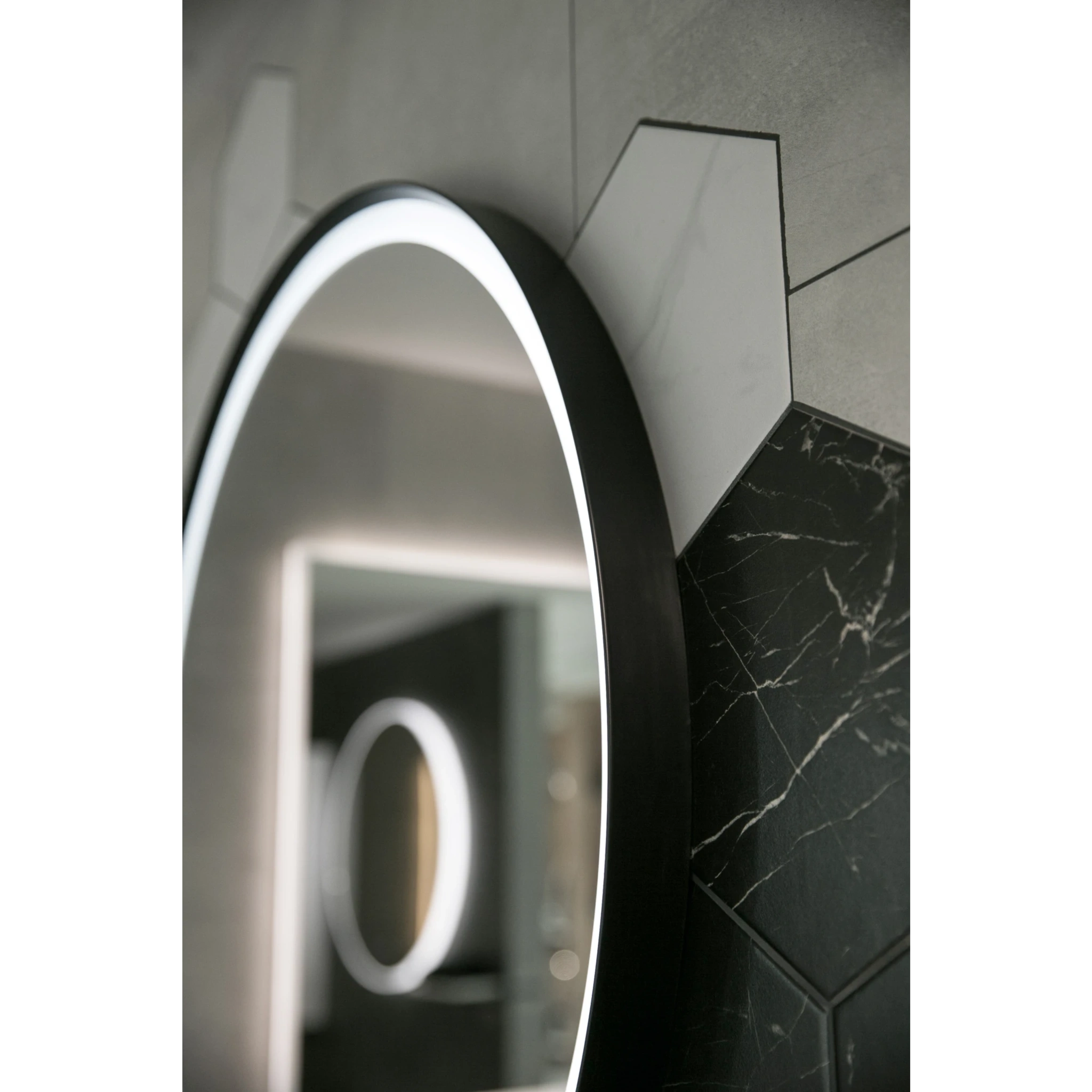 Aruvo Frled Round Black Metal Frame LED Bathroom Mirror 75cm