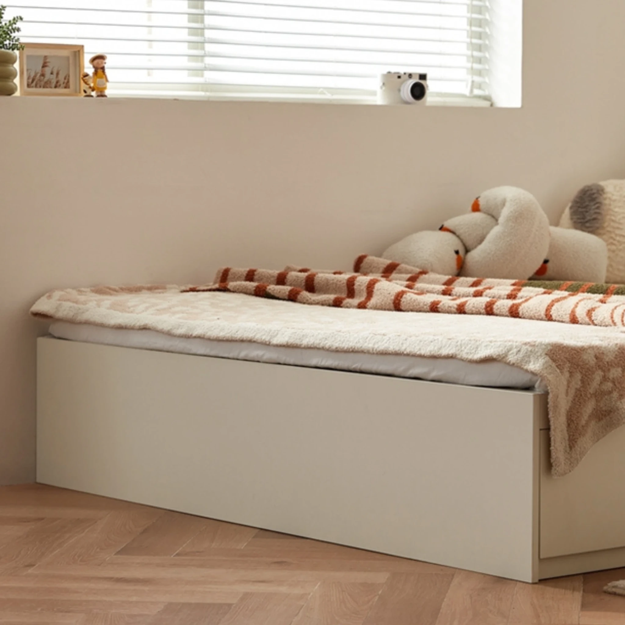 Linspire Lattice Global Queen Bed Frame with Drawers