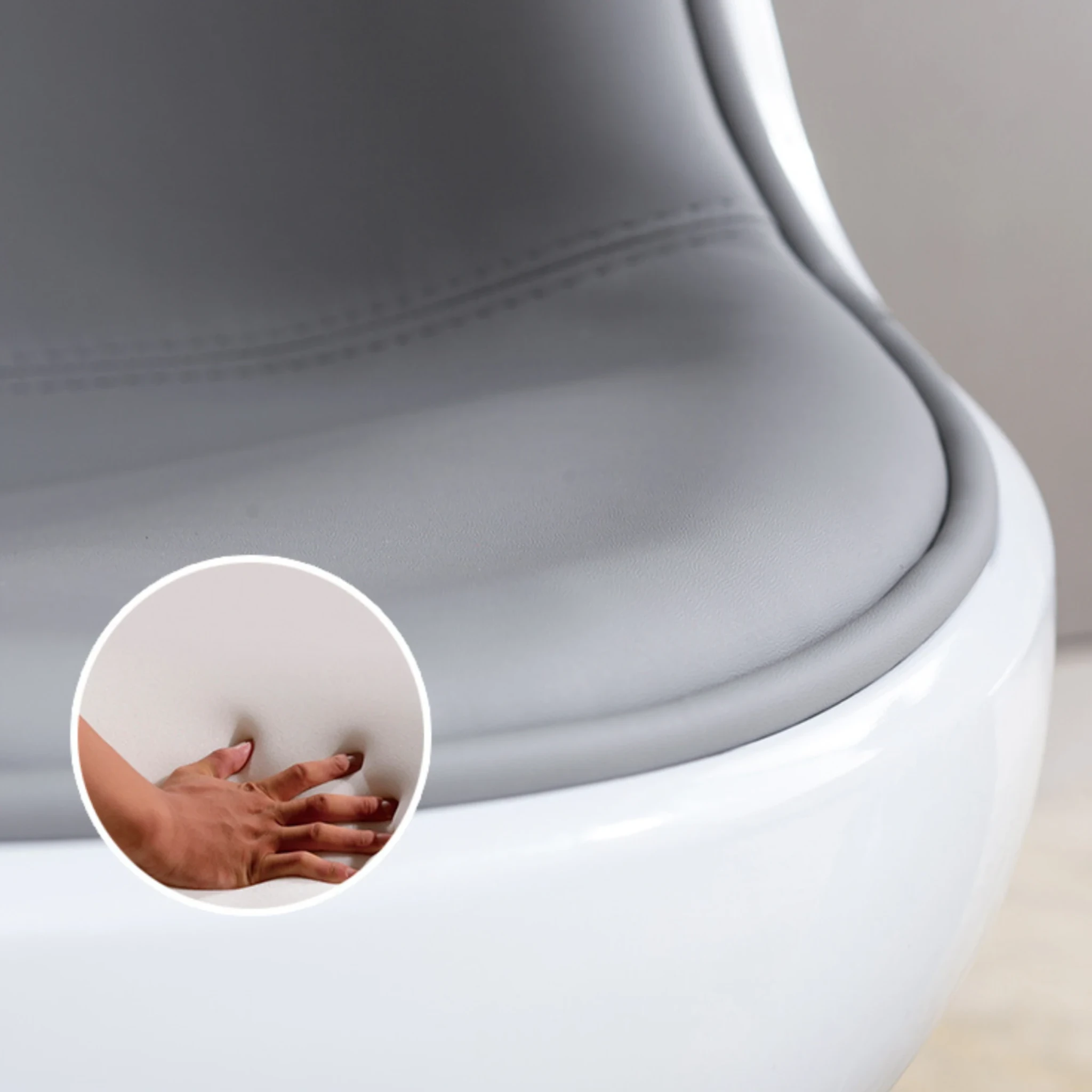 MODE Eero Aarnio Cognac Chair Replica