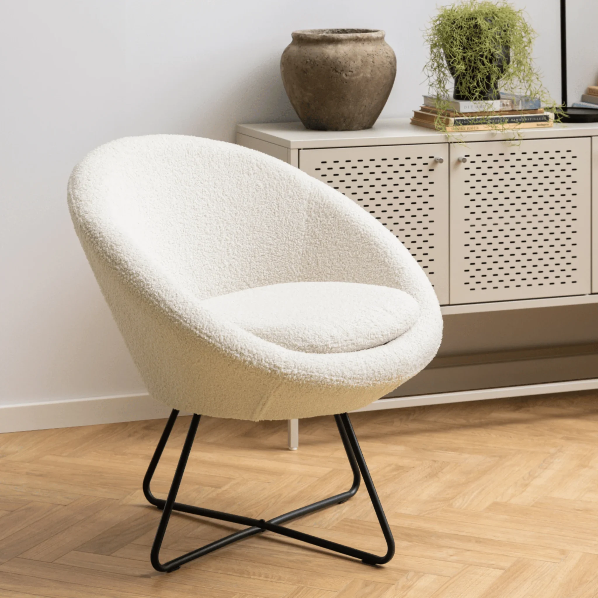 Hjem Design Cindel Lounge Chair