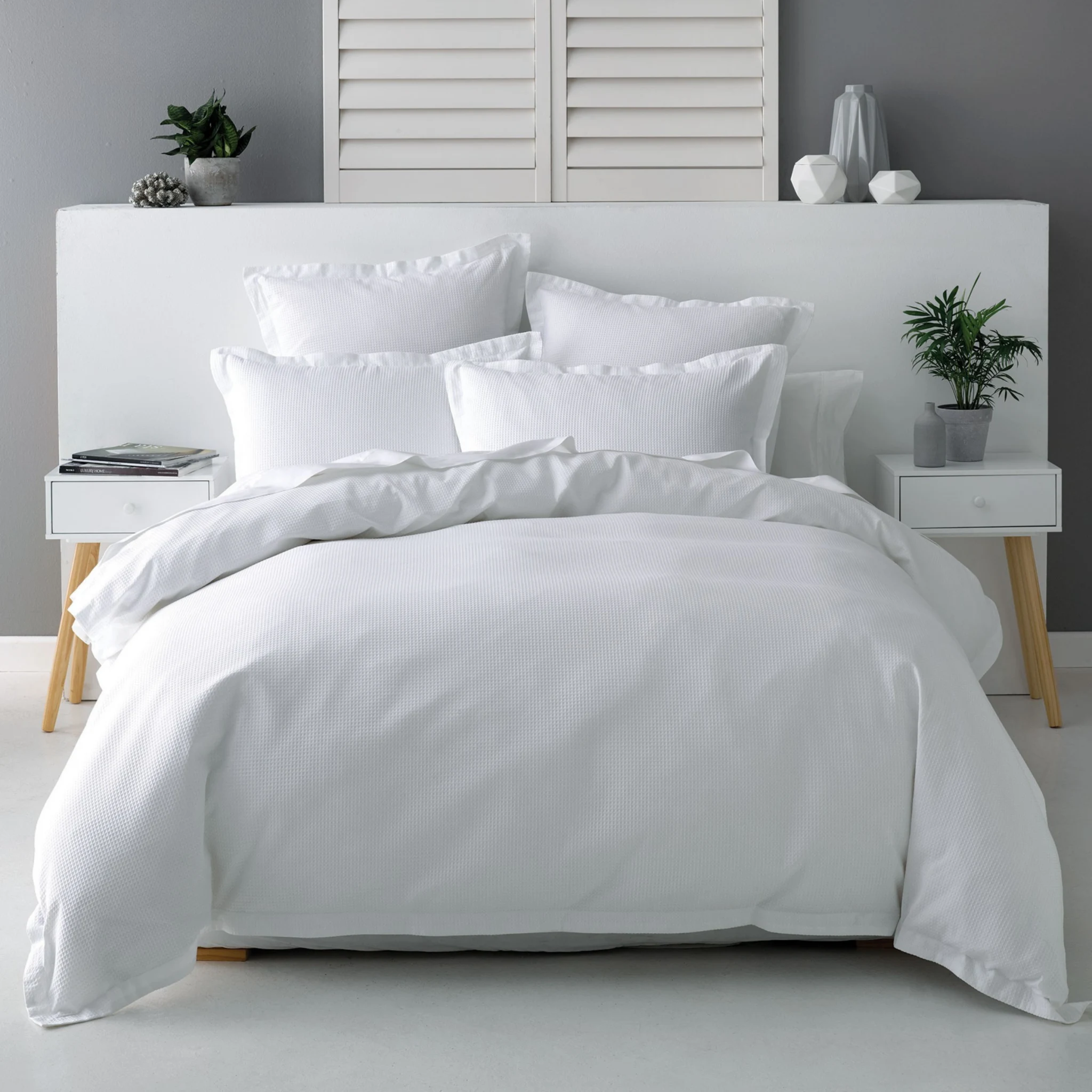 SAVONA Nova Duvet Cover Set, White, NZ Super King