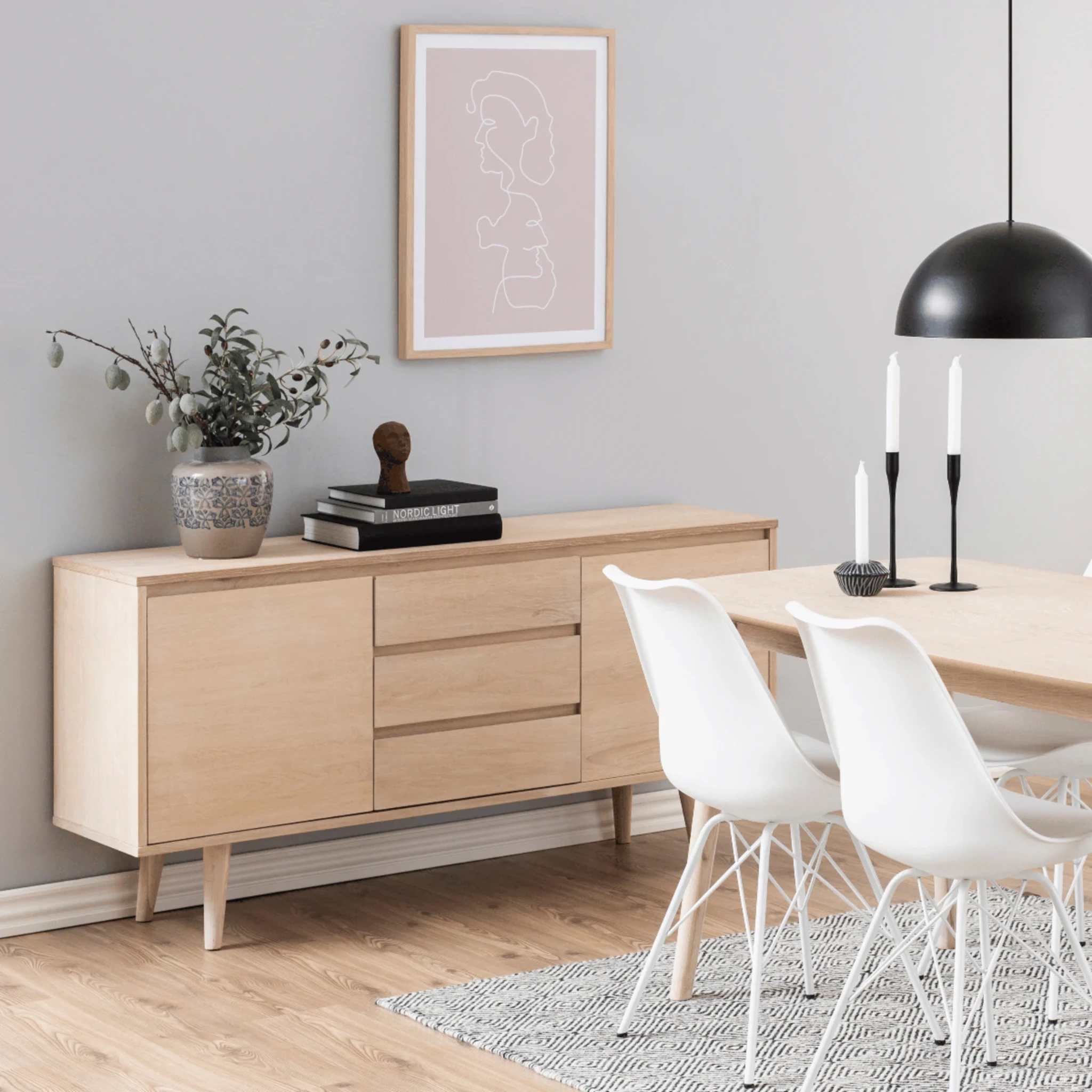 Hjem Design Yuron Sideboard