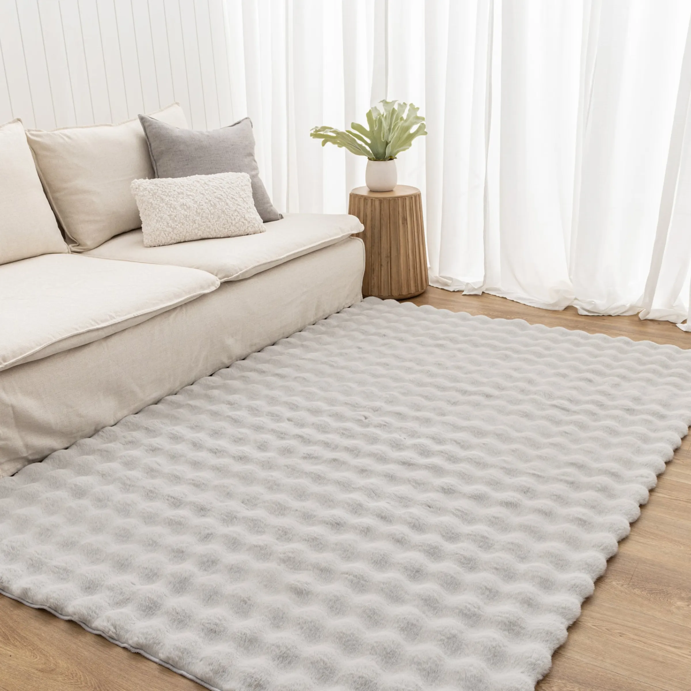 DreamWeaver Essence Machine Washable Rug, Silver, 200x290cm