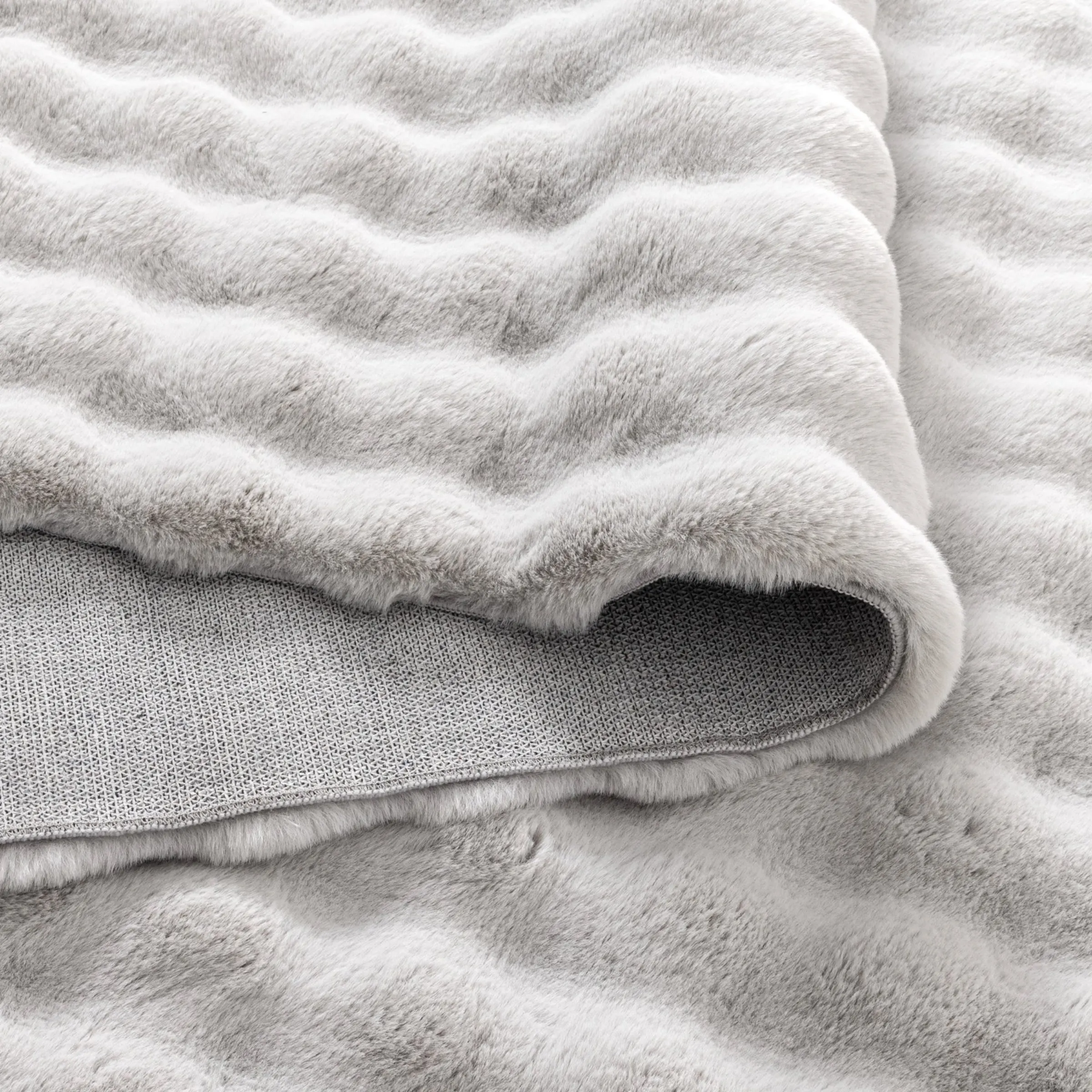 DreamWeaver Essence Machine Washable Rug, Silver, 100 x100cm