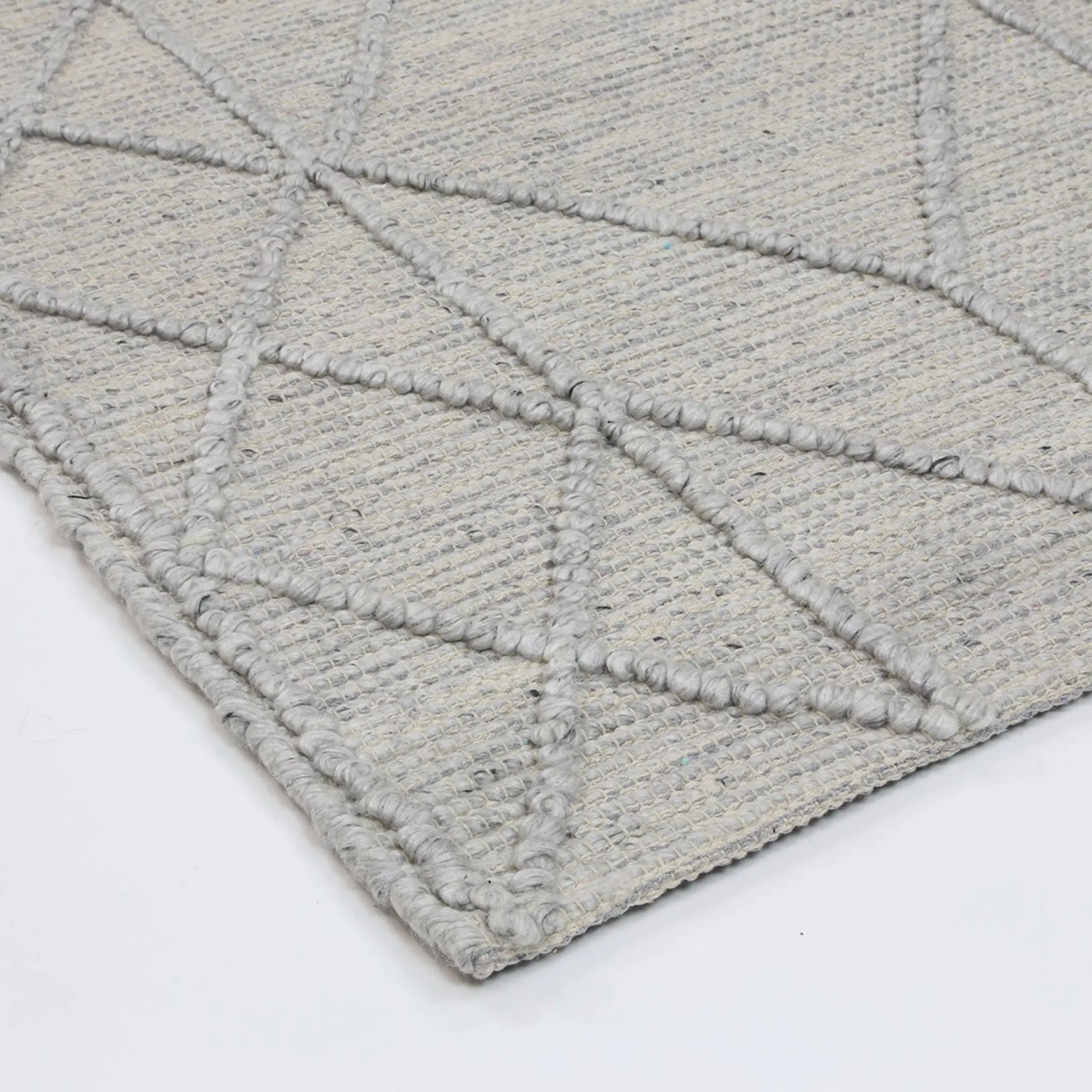DreamWeaver Wave Scandinavian Rug, Tribal Grey, 200x290cm