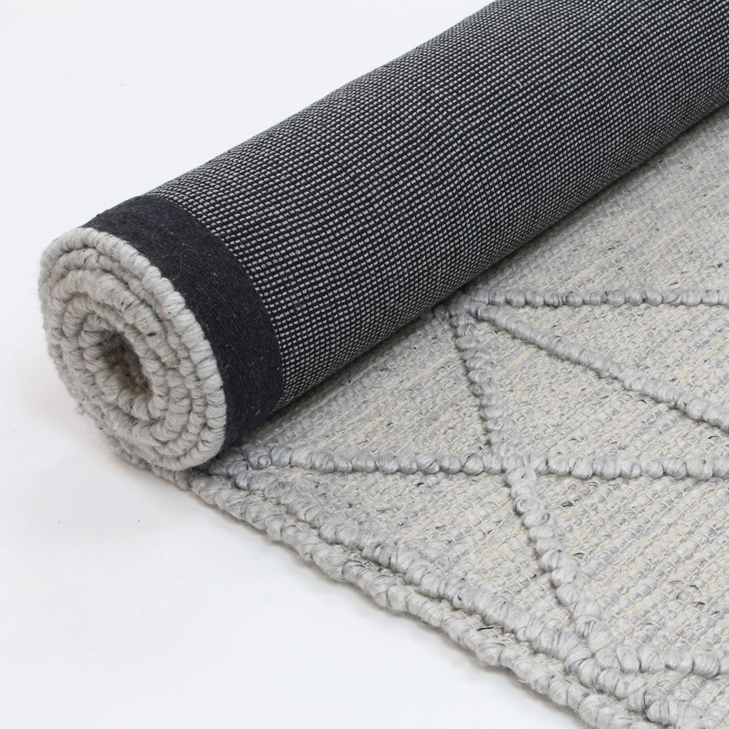 DreamWeaver Wave Scandinavian Rug, Tribal Grey, 200x290cm