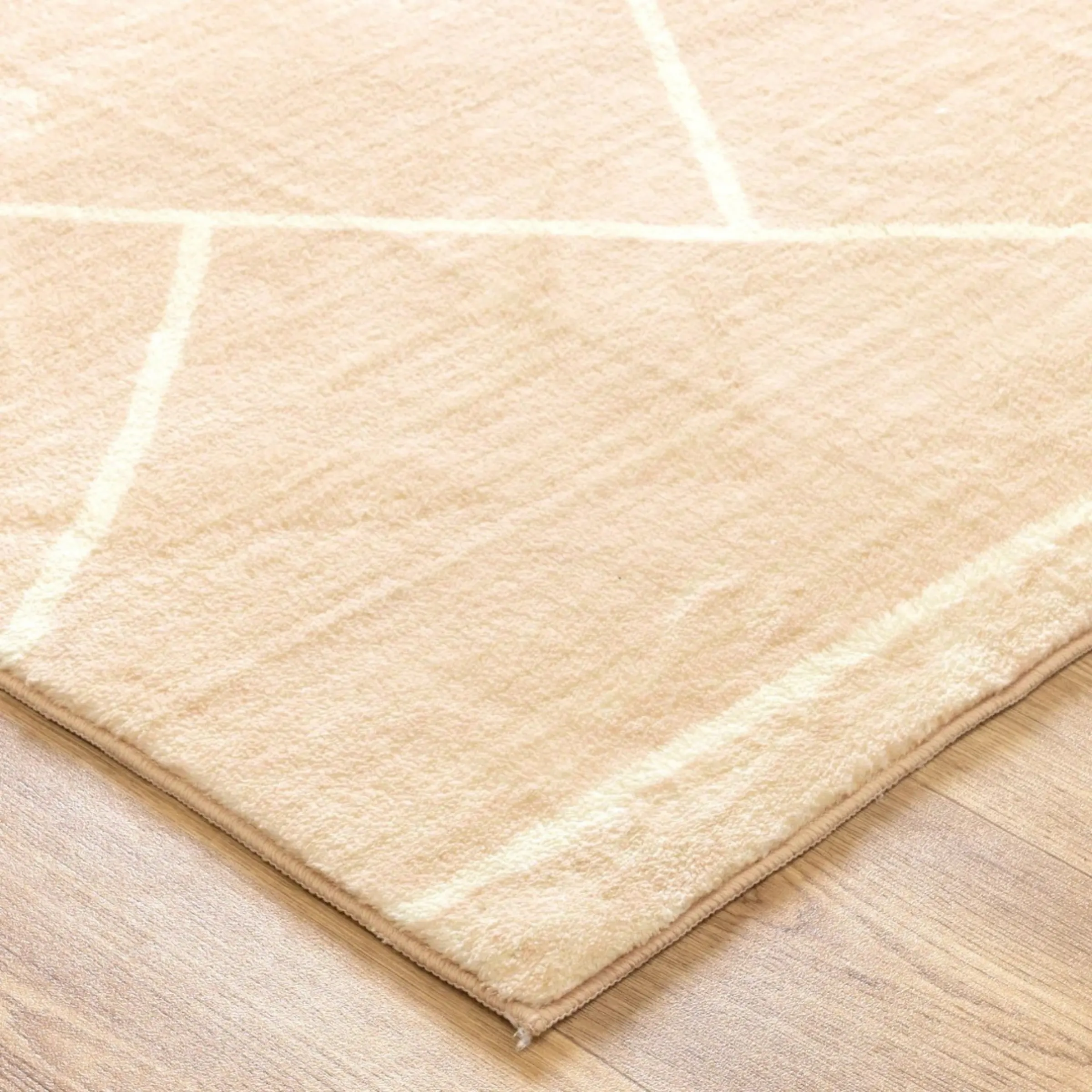 DreamWeaver Oasis Machine Washable Rug, Diamonds Beige, 160x230cm