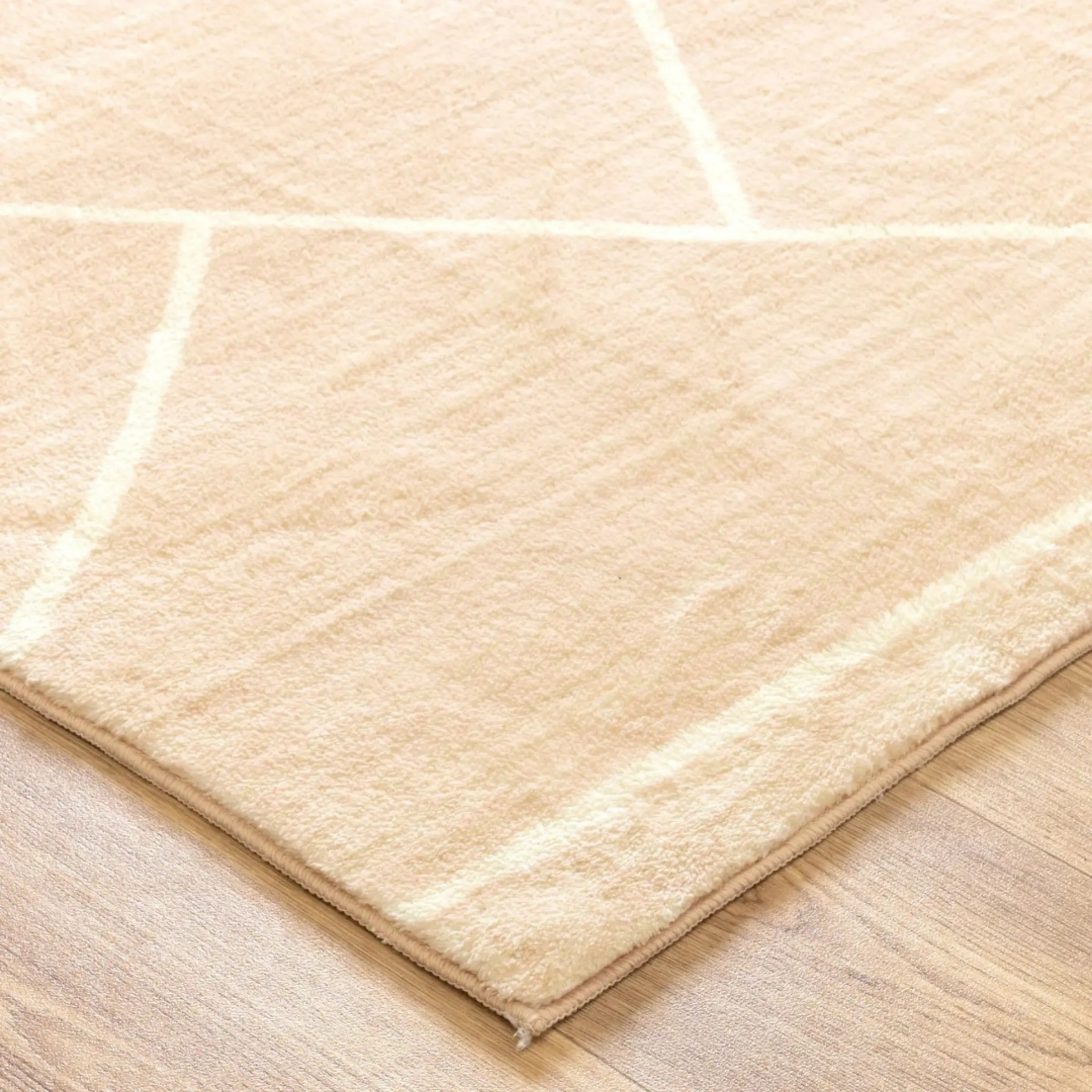 DreamWeaver Oasis Machine Washable Rug, Diamonds Beige, 120x170cm