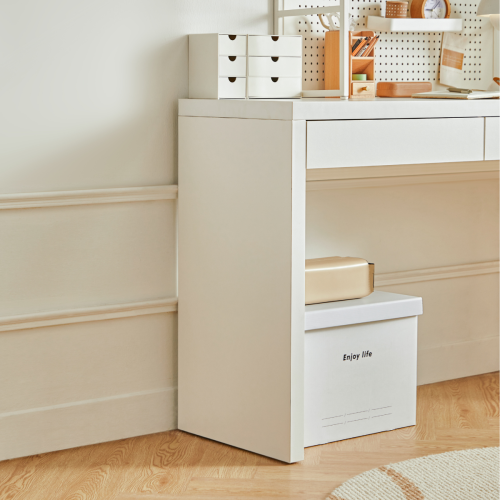 Linspire Amie Desk