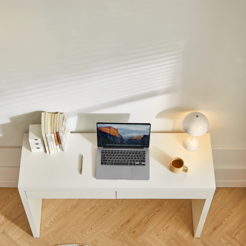 Linspire Amie Desk