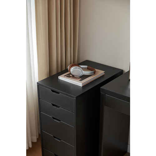 Linspire Amie Chest of 5 Drawers, Black