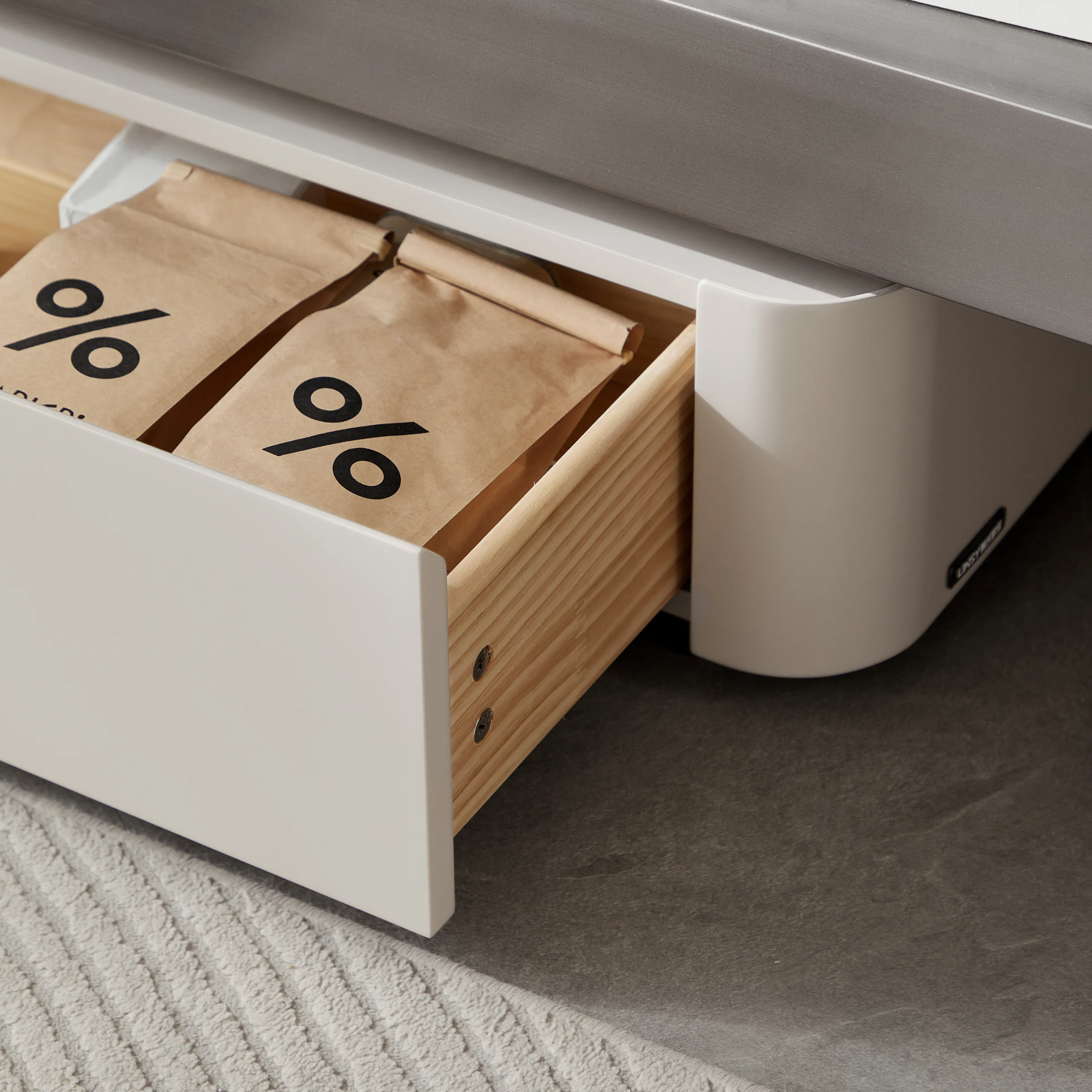 Linspire Hayden Extendable Entertainment Unit