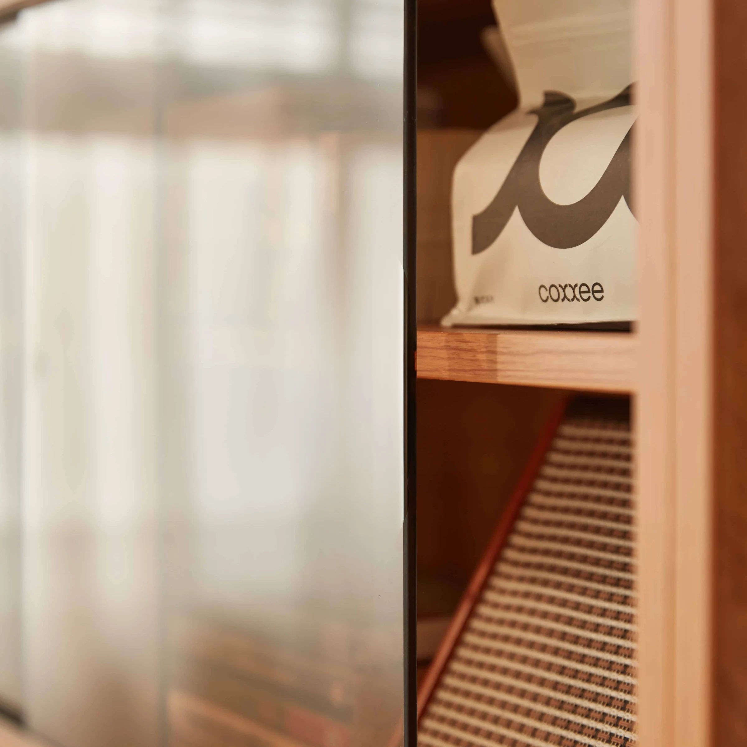Linspire Verve Display Module with Glass Doors