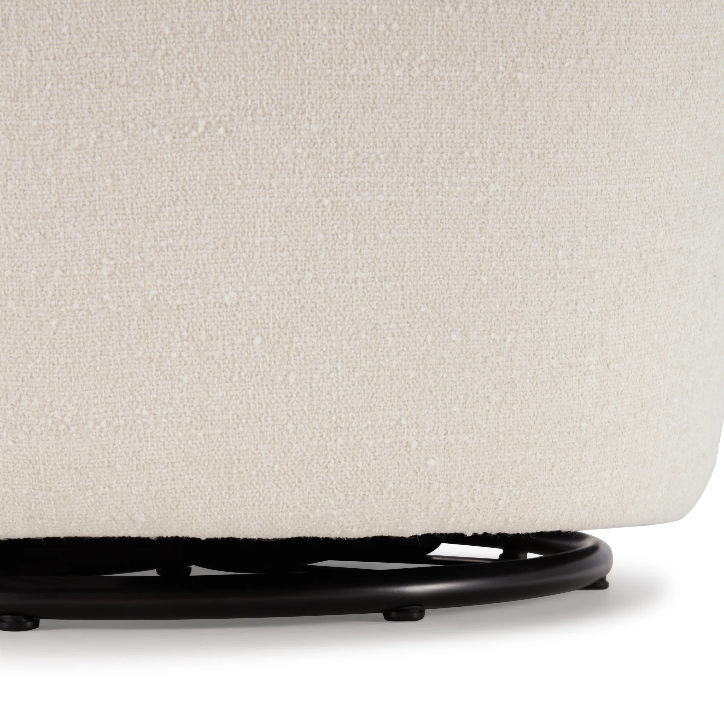 MODE Domi Swivel Chair, Pearly White