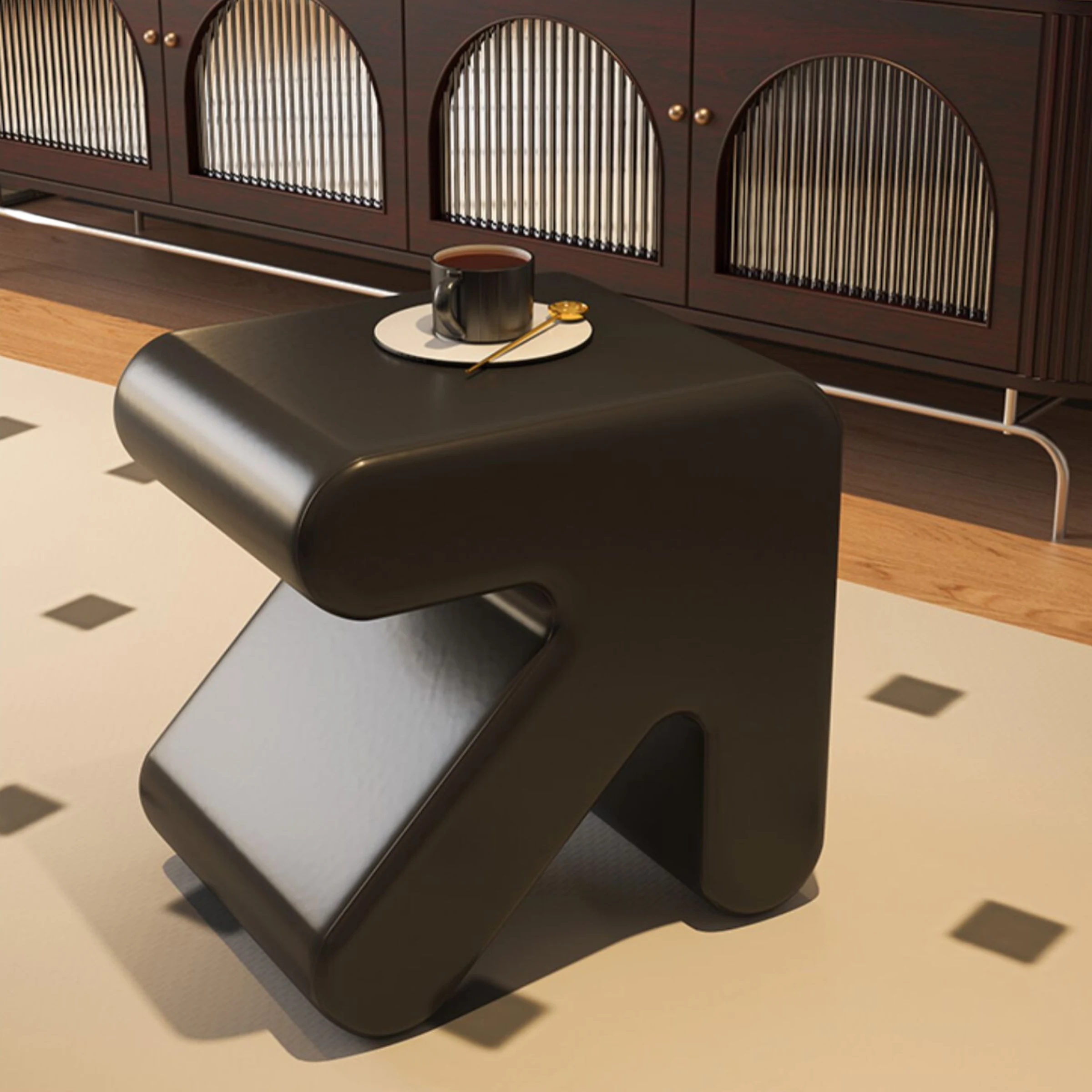 MODE Pivot Arrow Stool