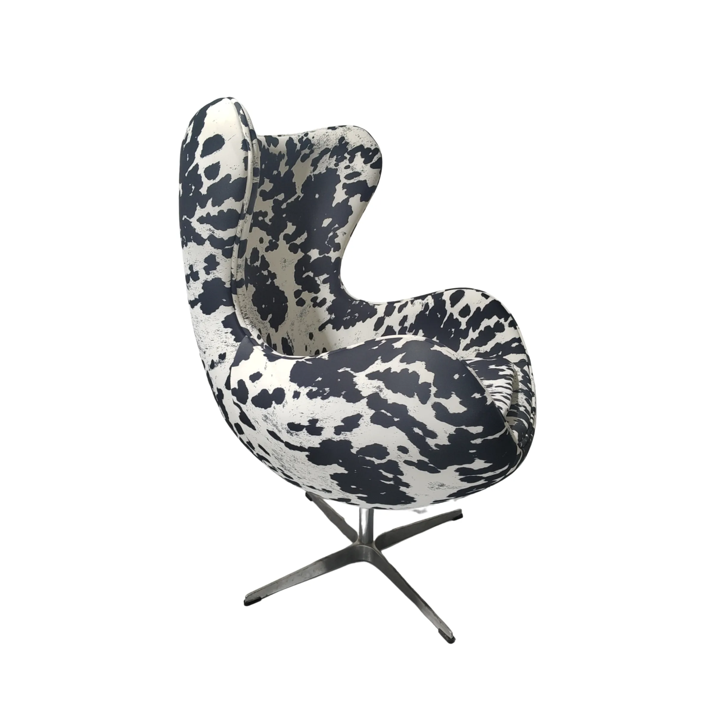 Arne Jacobsen Egg Cowhide Chair Replica