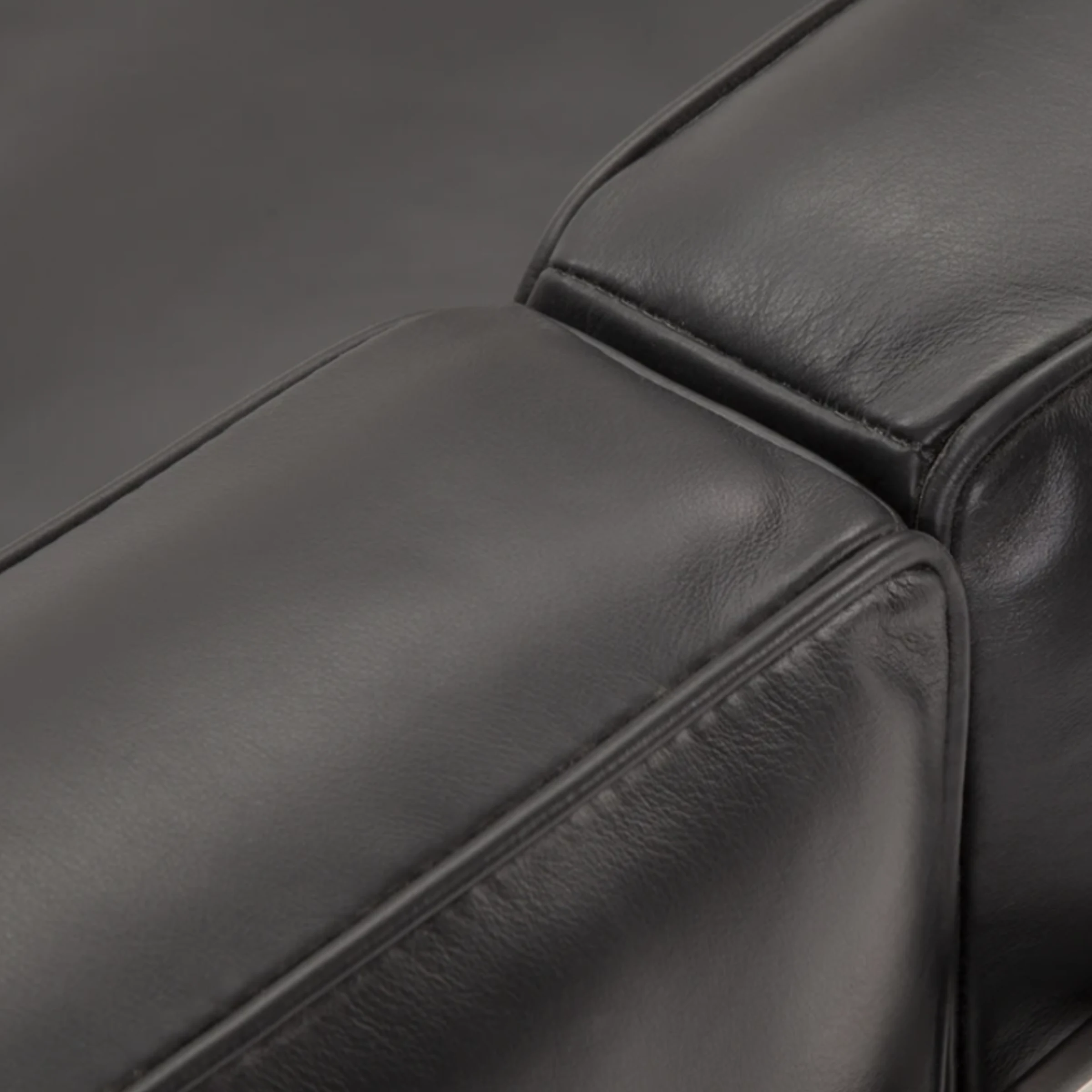 Le Corbusier LC2 Sofa Replica, 3-Seater