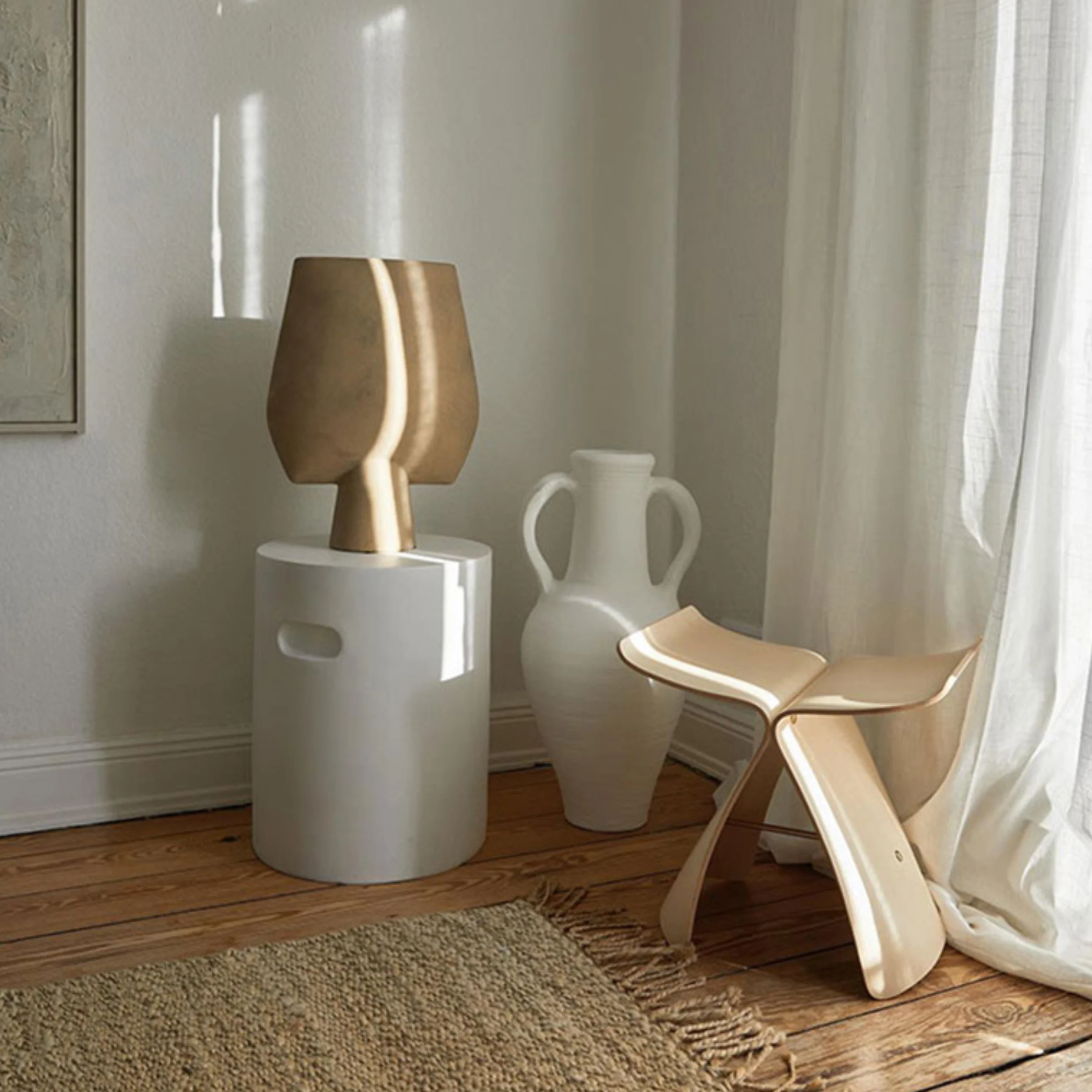 Sori Yanagi Butterfly Side Table Replica