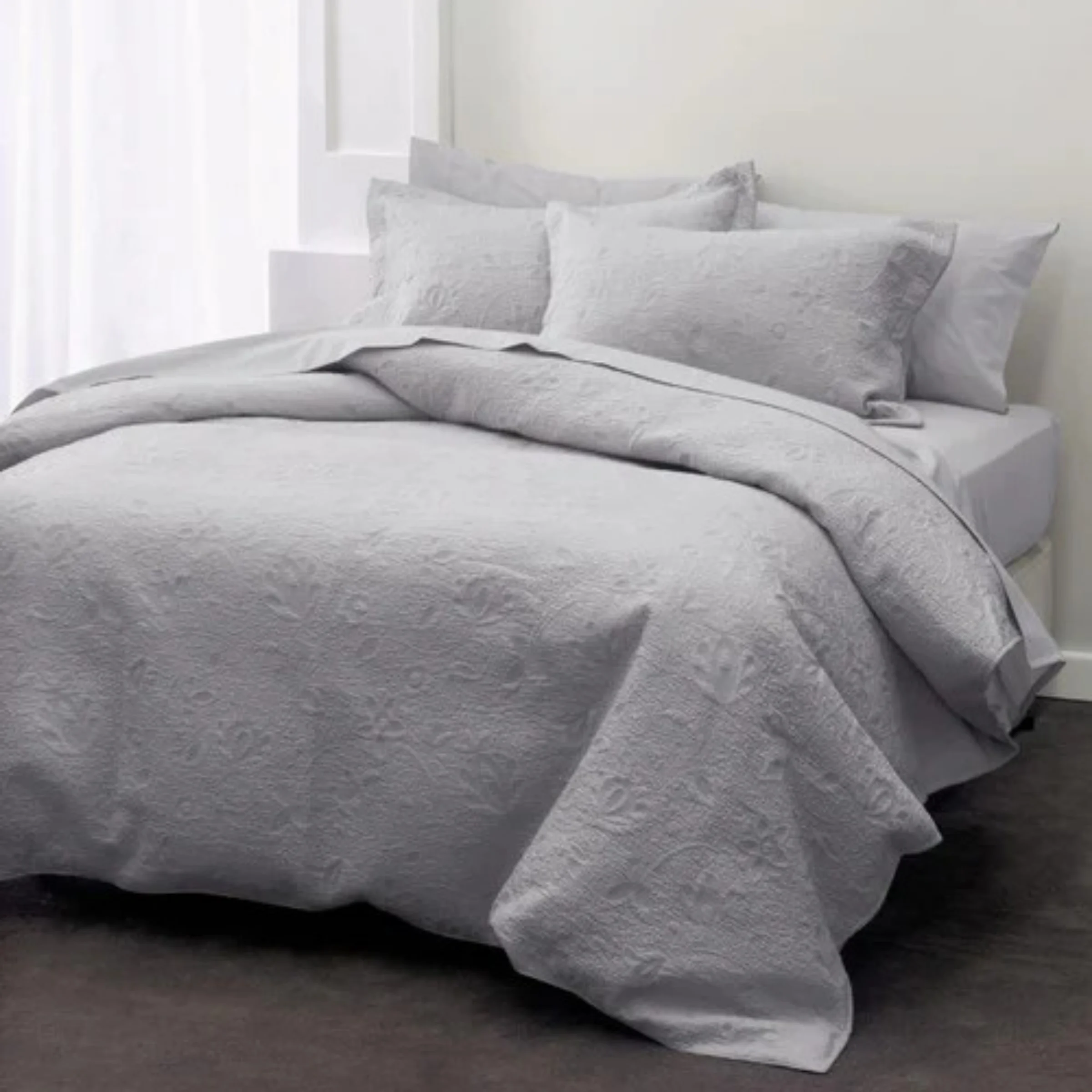 SAVONA Chantel Bedspread, Grey, Queen