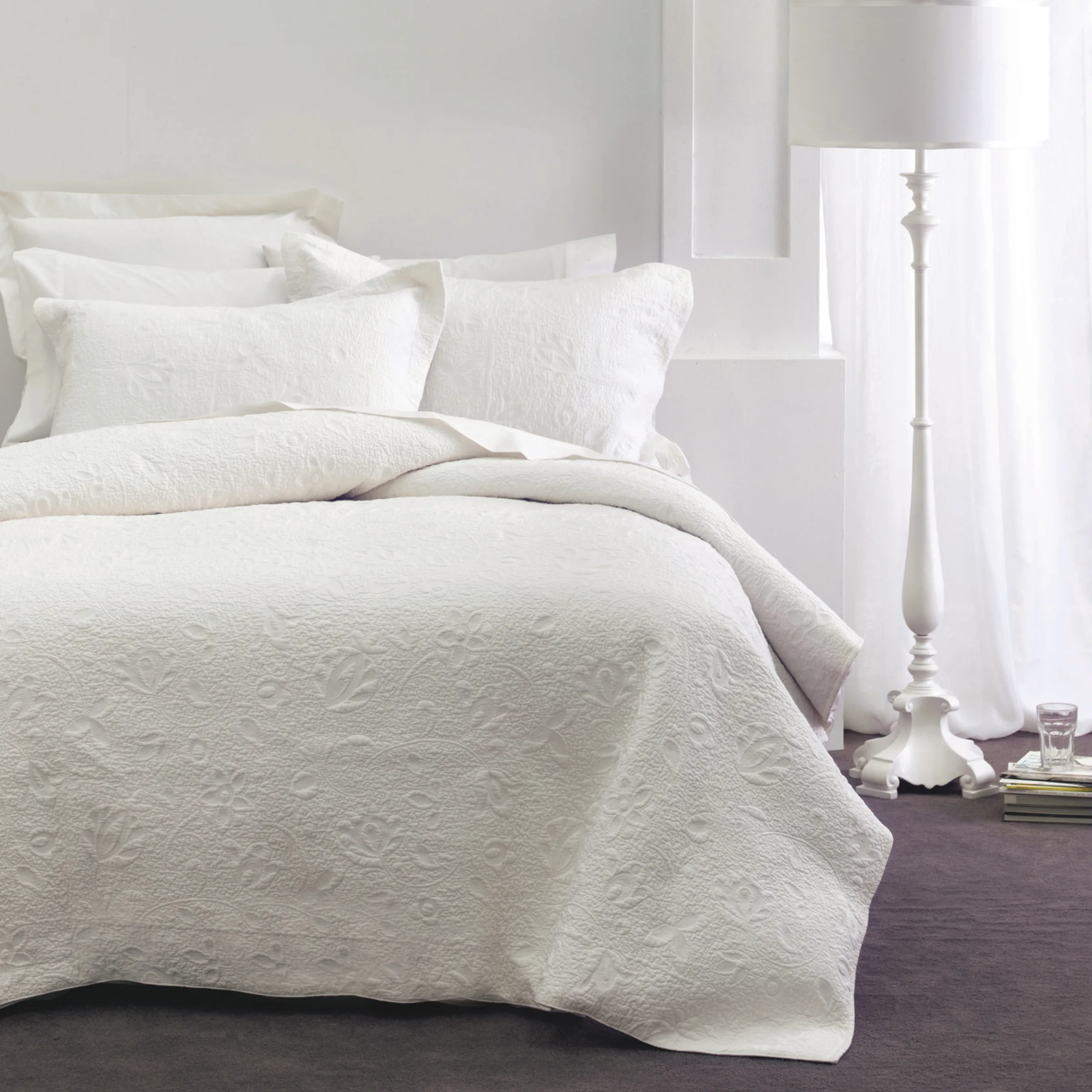 SAVONA Chantel Bedspread, White, King Single