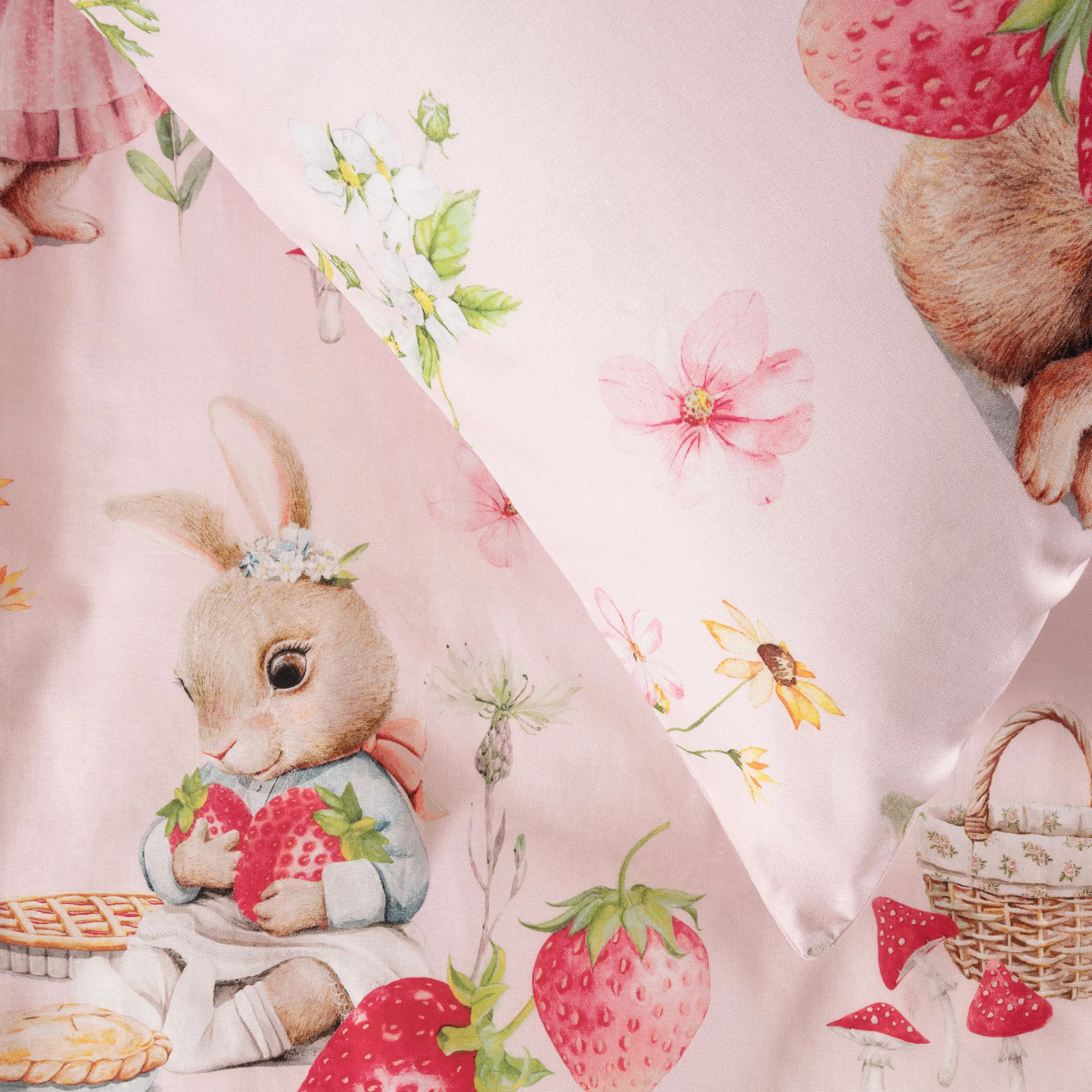 SQUIGGLES Strawberry Garden Duvet Cover Set, Blush, Double