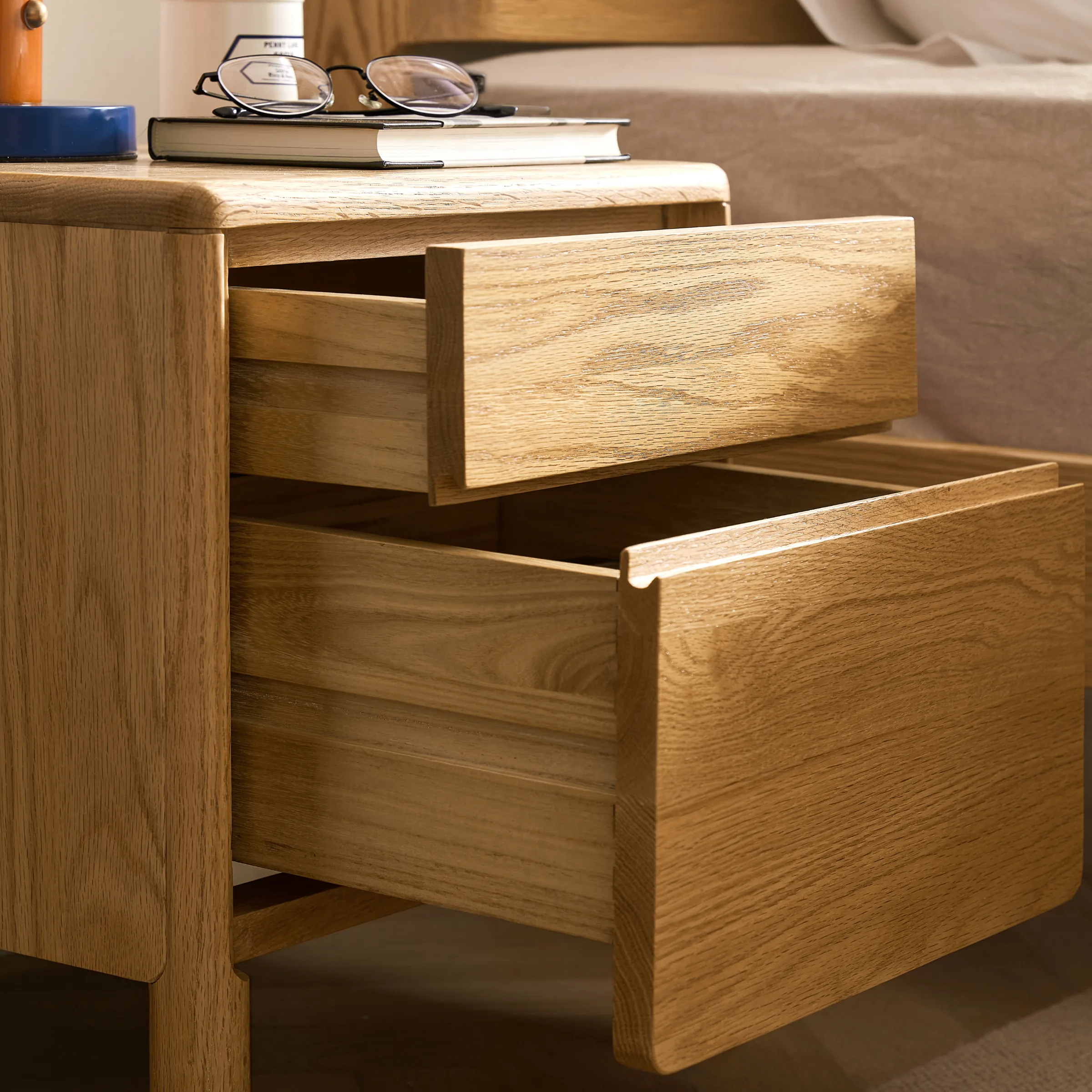 Solidwood Wind 2PCS Bedside Table Set