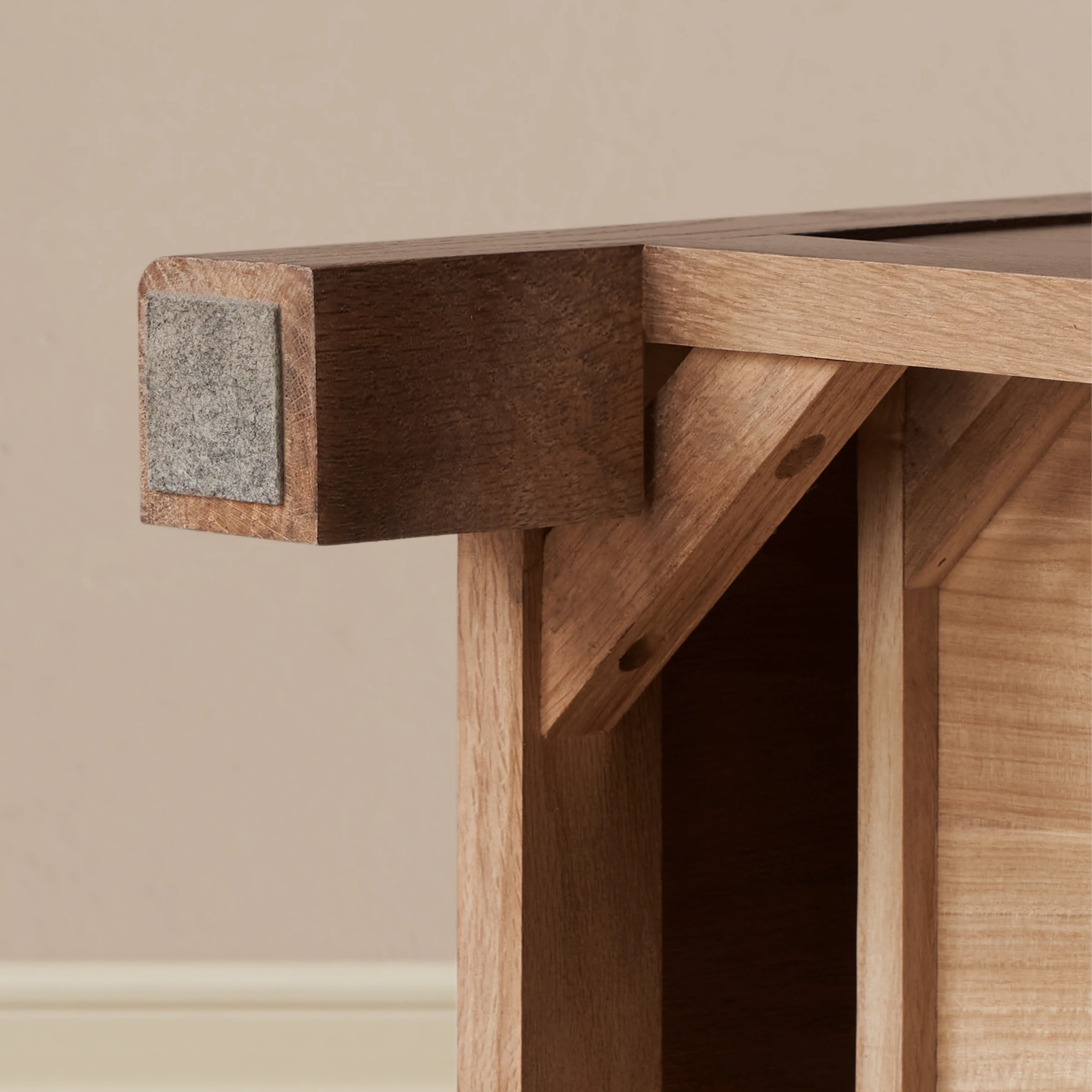Solidwood Norway Chest of 7 Drawers, 135x40CM, Walnut