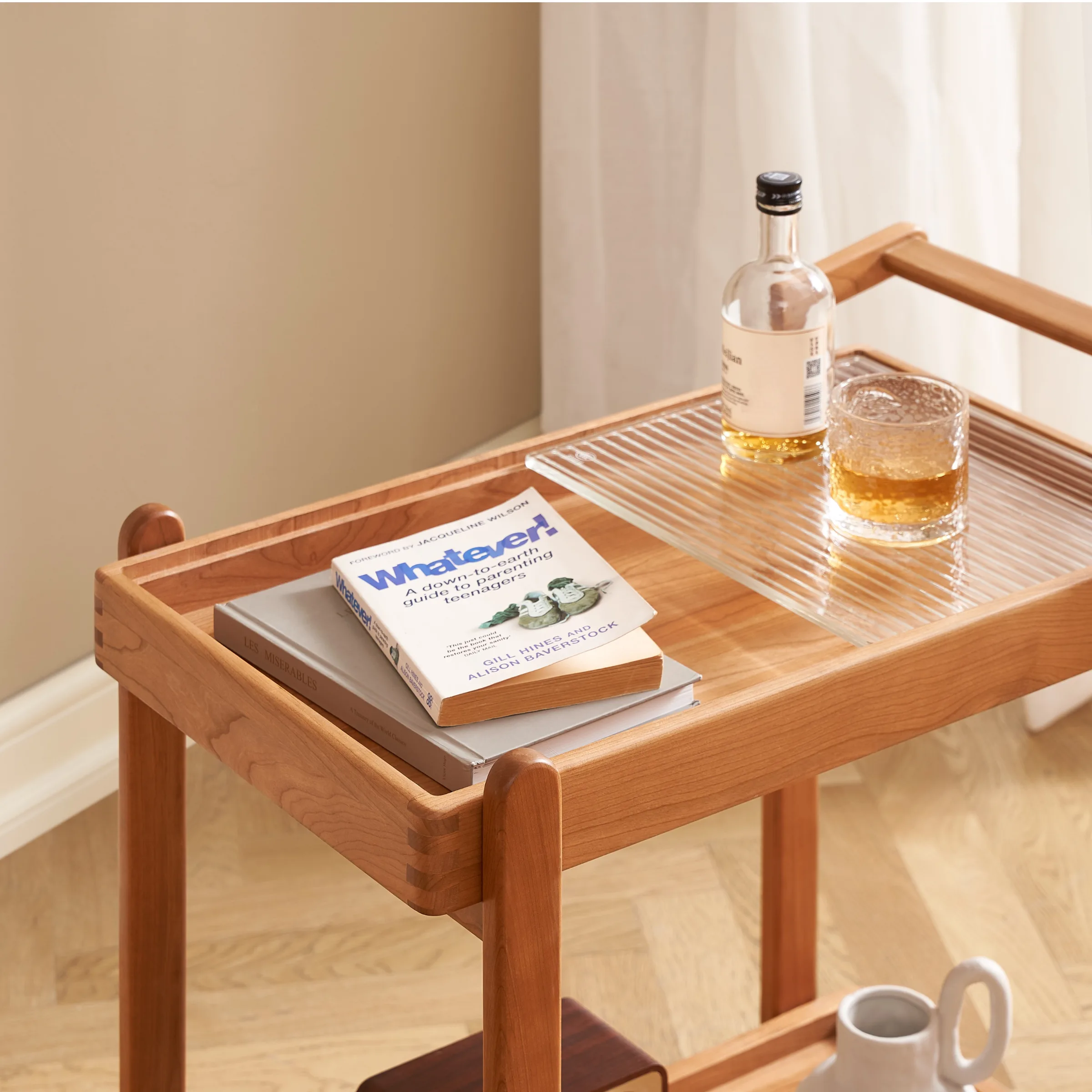 Solidwood Quartz Cherry Movable Side Table with Glass Tray