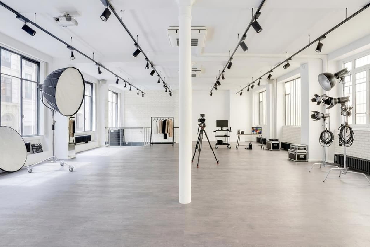 Photo and video shooting venue for fashion brands in Paris or Milan