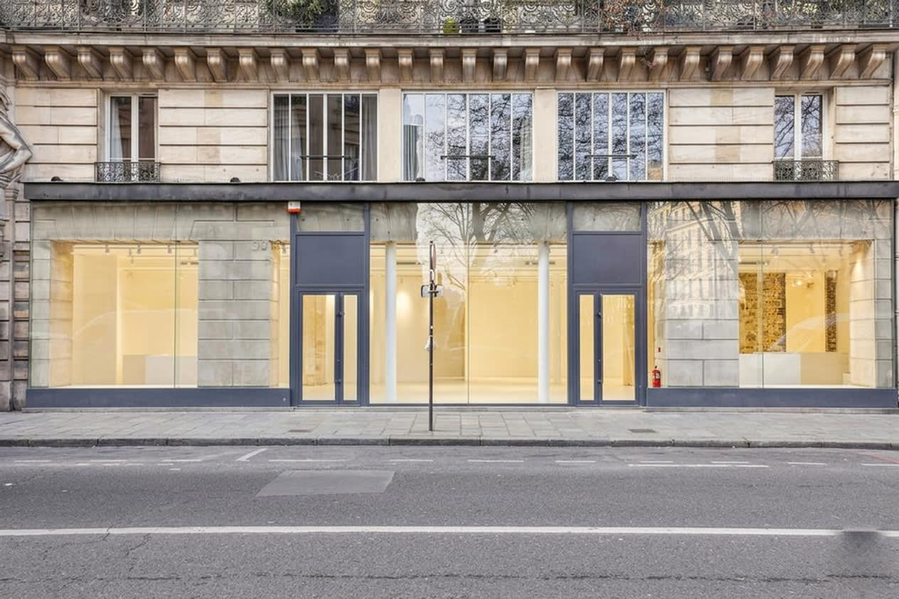 White Box Boutique near the Louvre