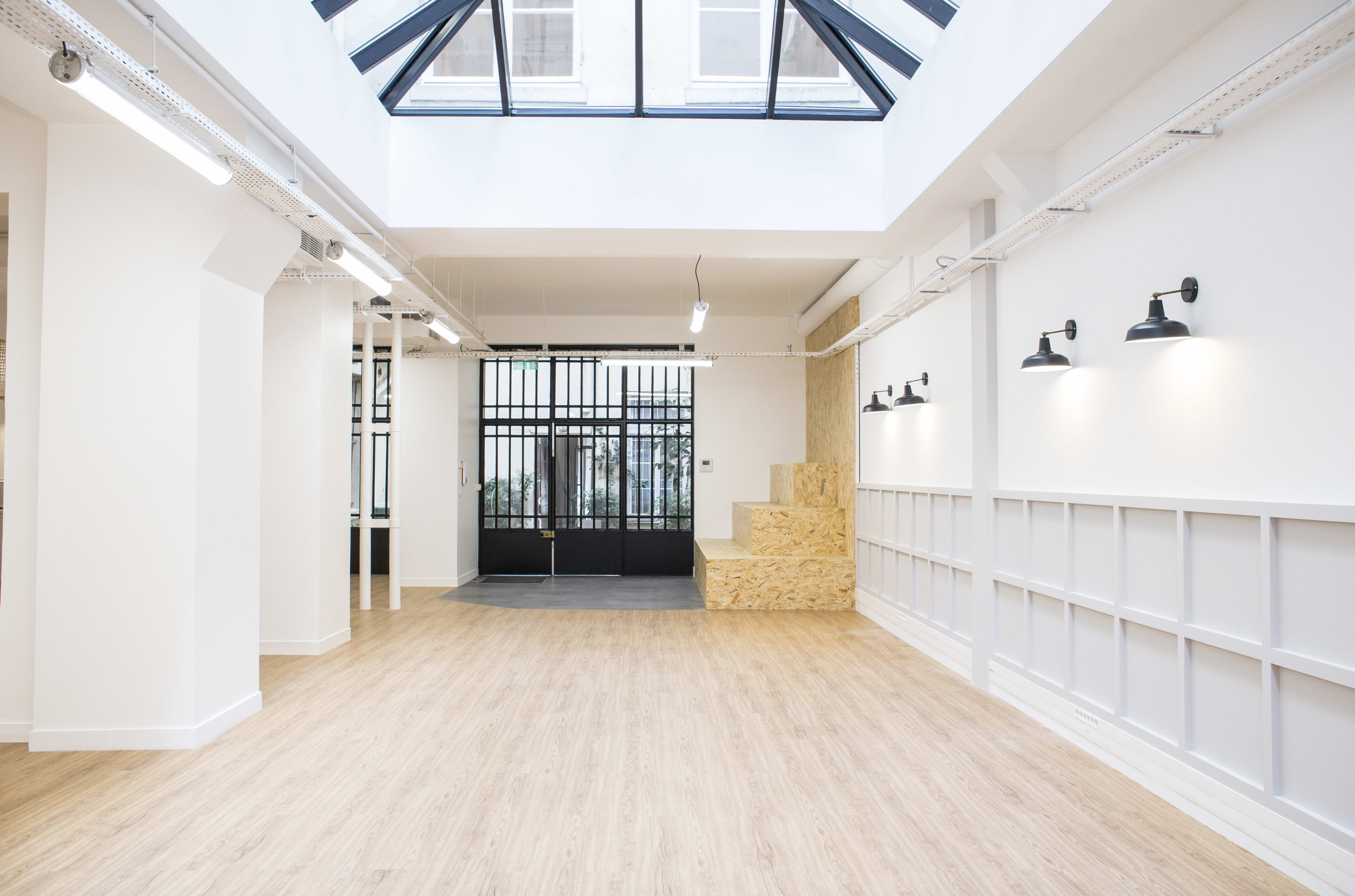Bright Showroom in Le Marais
