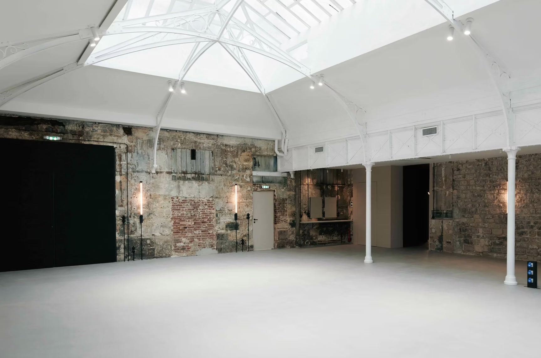 Glass-Roofed Event Venue with an Outdoor Terrace in Le Sentier