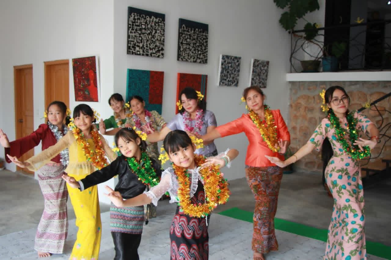 Thingyan Dance 2